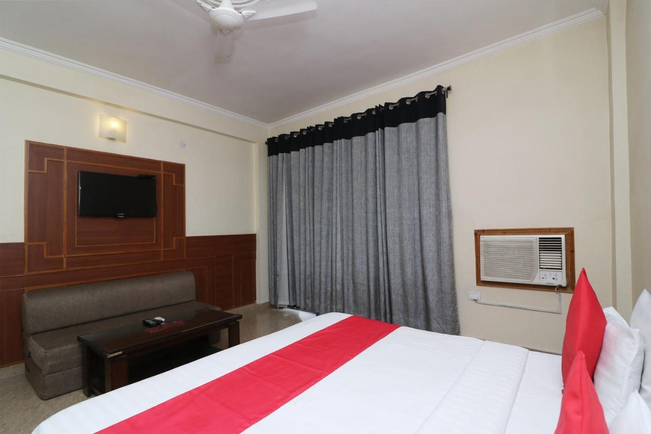 Capital O 4747 Imperial Hotel Katra Dış mekan fotoğraf