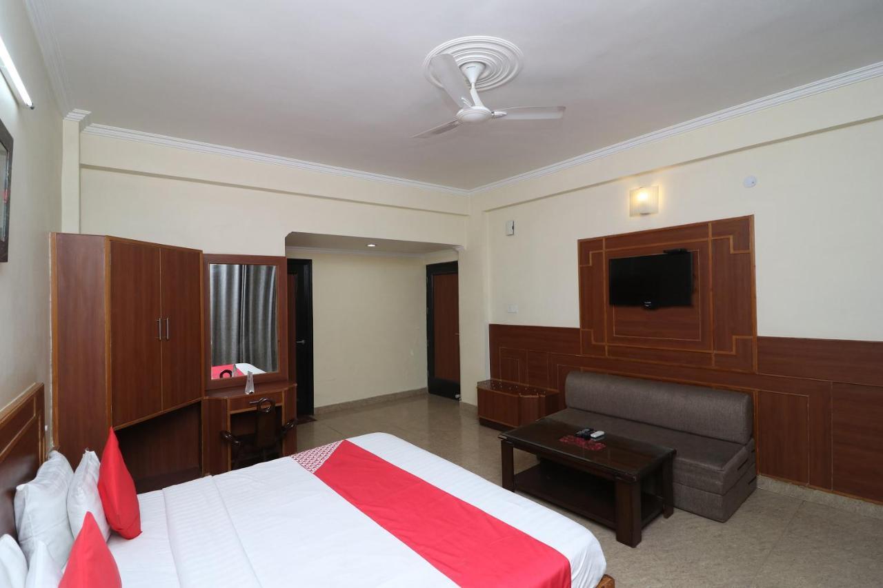 Capital O 4747 Imperial Hotel Katra Dış mekan fotoğraf