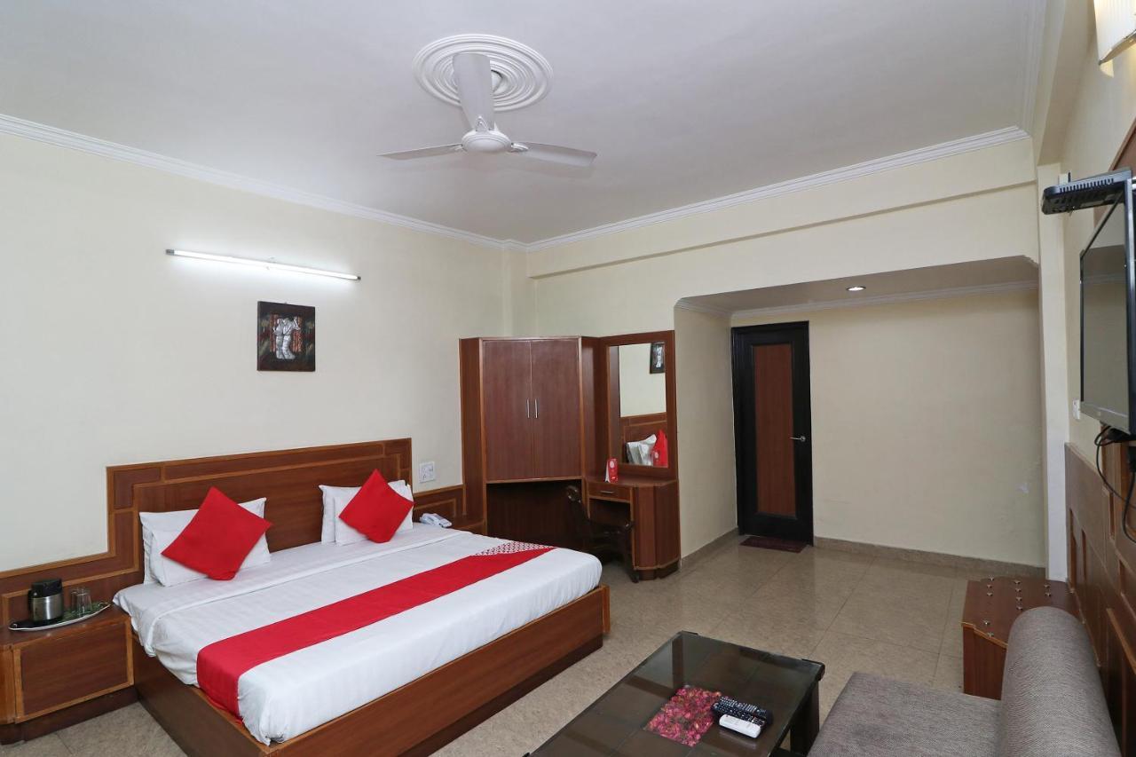 Capital O 4747 Imperial Hotel Katra Dış mekan fotoğraf