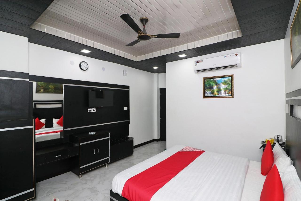 Capital O 4747 Imperial Hotel Katra Dış mekan fotoğraf