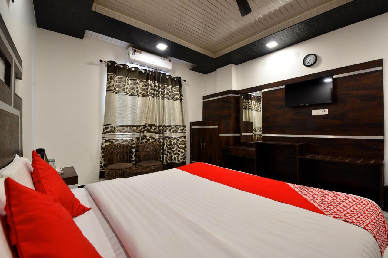 Capital O 4747 Imperial Hotel Katra Dış mekan fotoğraf