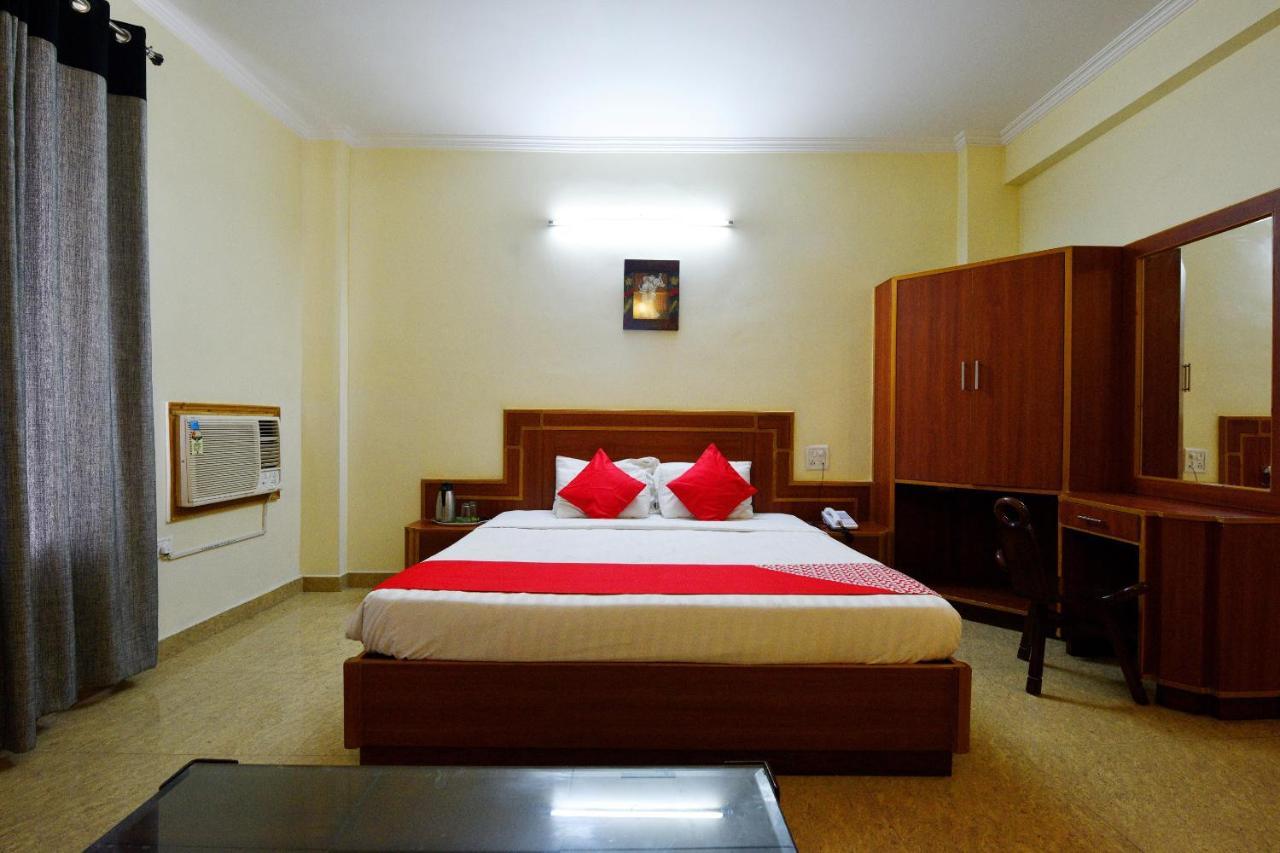 Capital O 4747 Imperial Hotel Katra Dış mekan fotoğraf